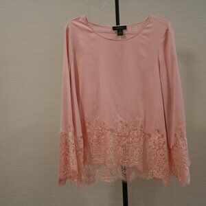 Karen Kane Pink Long Sleeve Blouse with lace on the cuff & bottom Size XL NWT